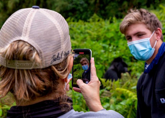 gorilla-trekking-tours-in-rwanda